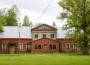 Pagari mõis jätab endiselt hüljatud mulje, ent vallavõimud said kinnituse, et uued omanikud pole jahihotelli rajamise mõttest loobunud.
