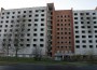 15 aastat Kohtla-Järve üht peatänavat "kaunistanud" endine ühiselamu.