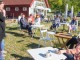 Teeõhtu disaineriga juhatas sisse Toila sadamasalongi perenaine Luise Sommer. Oma järge ootas kohtumiste sarja avakülaline, vaibakunstnik Leeda Ots (paremal).